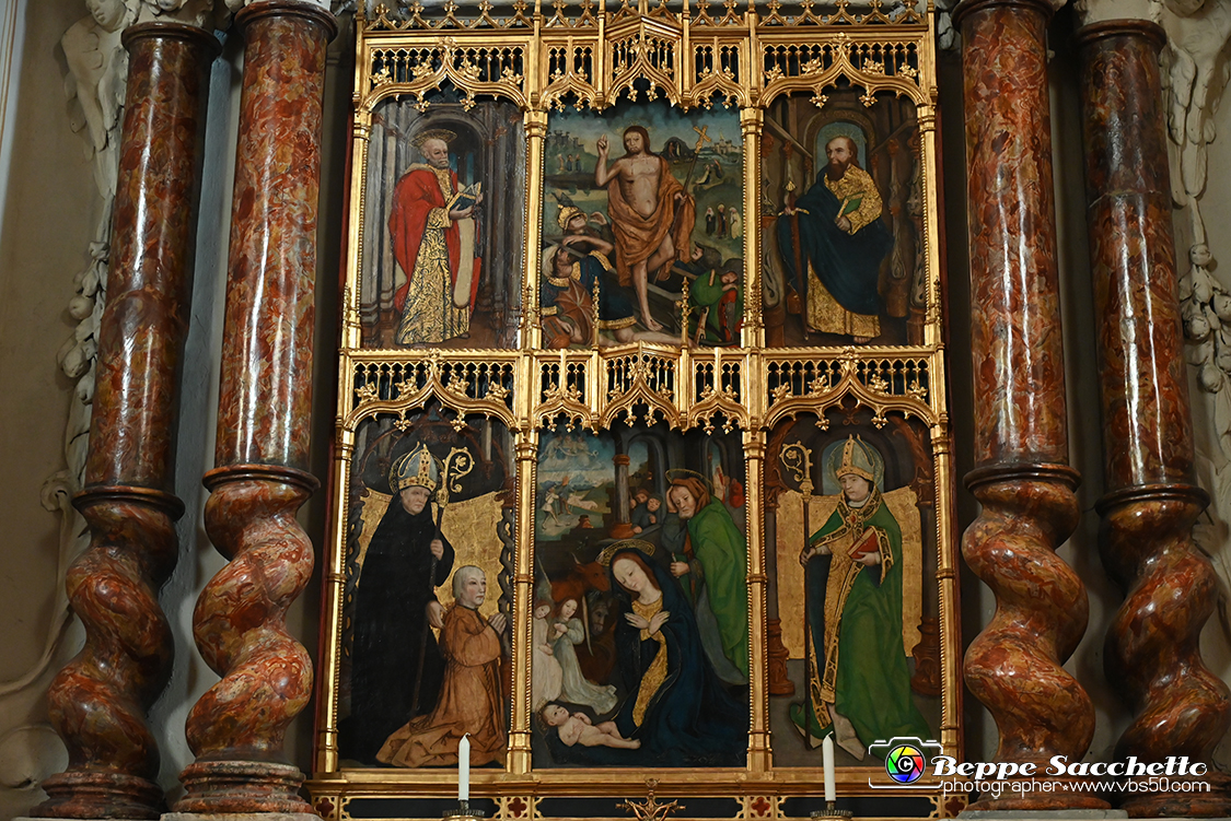 VBS_3033 - Novalesa - Abbazia. Parrocchia. Cascata del Rio Bard.jpg